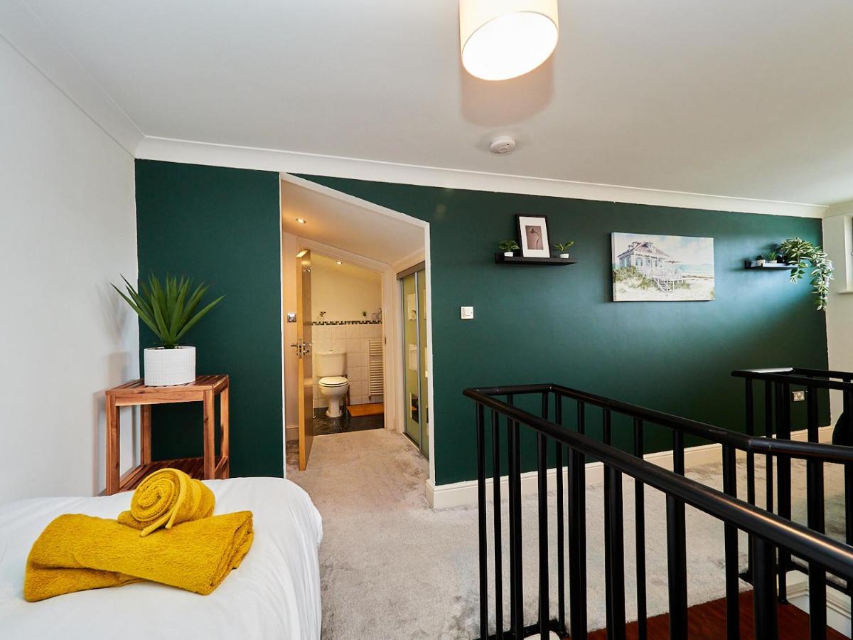 Emerald Suite: Two-Story Duplex in City Centre Birmingham Exterior photo